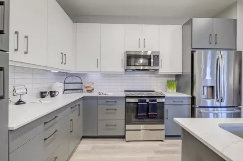 370 S Walker St, Cary, NC 27511 photo 4