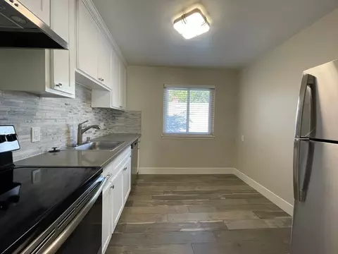 2713 T St, Sacramento, CA 95816