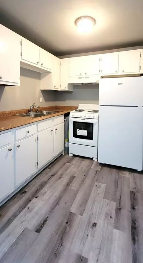 629 SW 68th Ter, Gainesville, FL 32607 photo 3