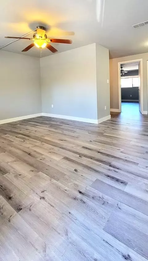 629 SW 68th Ter, Gainesville, FL 32607 photo 4