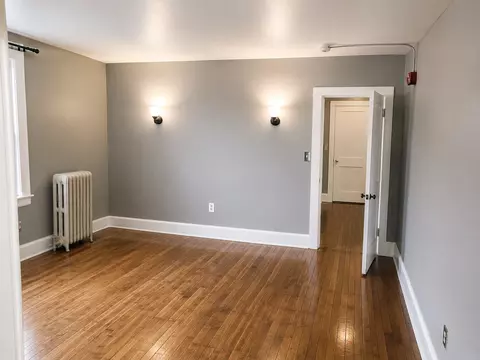 5 School St, Claremont, NH 03743