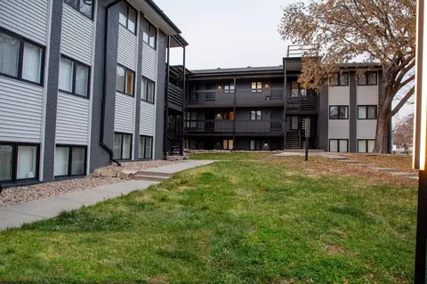 2201 S 10th St, Lincoln, NE 68502