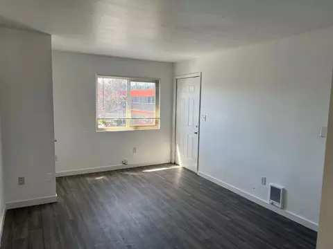 8201 Lake Ballinger Way, Edmonds, WA 98026 photo 2