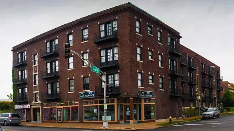 3954 S Grand Blvd, Saint Louis, MO 63118