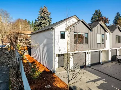 47 NE 47th Ct, Vancouver, WA 98661