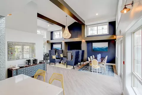 304 118th Ave SE, Bellevue, WA 98005 photo 3