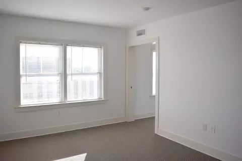 350 E Armour Blvd, Kansas City, MO 64111 photo 8
