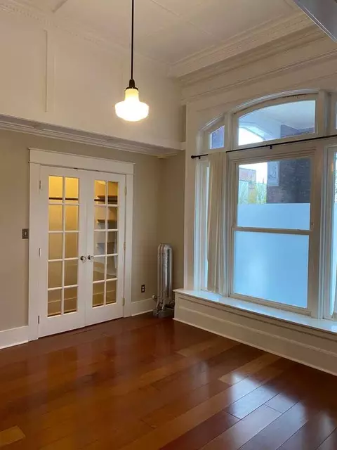125 NW 20th Pl, Portland, OR 97209