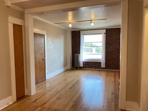 125 NW 20th Pl, Portland, OR 97209