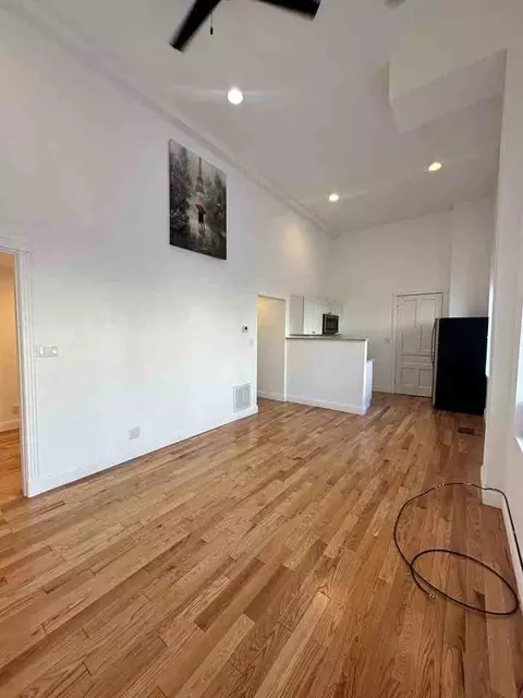 2101 S Ashland Ave, Chicago, IL 60608