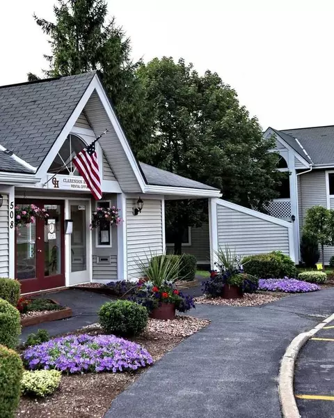 508 Ivy Ridge Rd, Syracuse, NY 13210