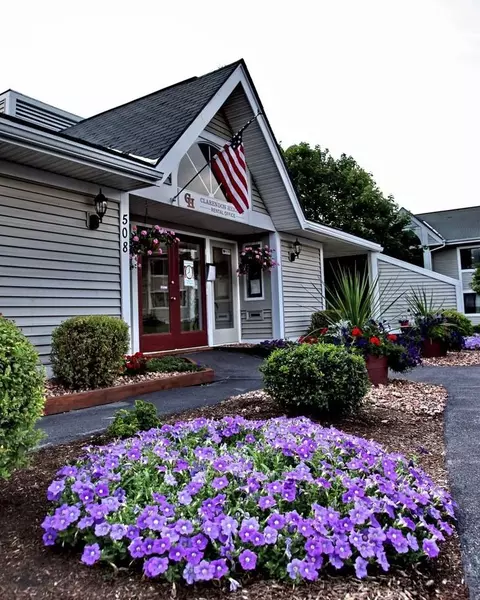 508 Ivy Ridge Rd, Syracuse, NY 13210