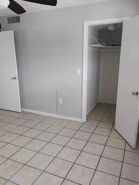 12275 3rd St E, Treasure Island, FL 33706