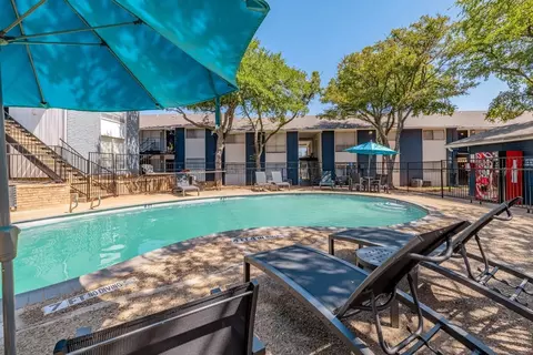 2913 Mustang Dr, Grapevine, TX 76051 photo 3