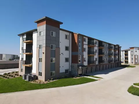 10919 S 197th St, Gretna, NE 68028