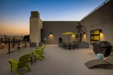 336 W 7th St, Los Angeles, CA 90731 photo 5