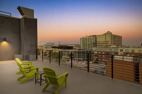 336 W 7th St, Los Angeles, CA 90731 photo 4