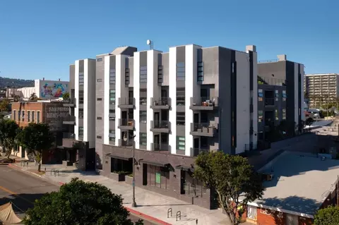 336 W 7th St, Los Angeles, CA 90731 photo 3