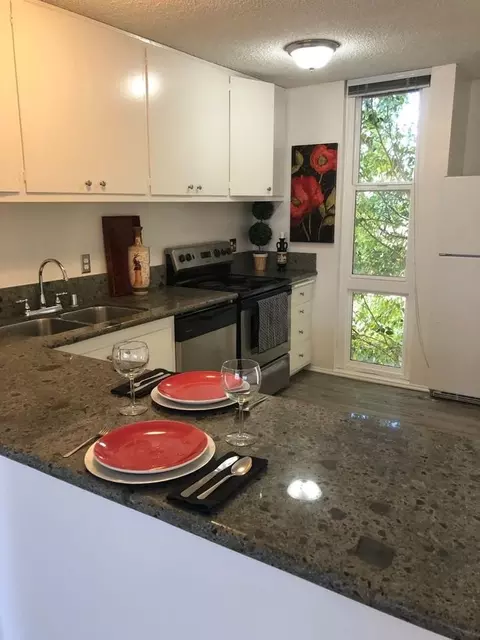 777 Domingo Dr, Newport Beach, CA 92660