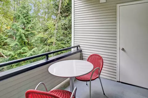 12121 Admiralty Way, Everett, WA 98204 photo 13