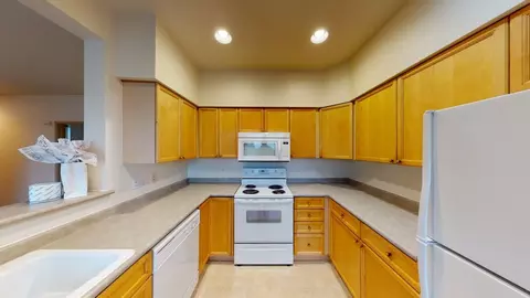 12121 Admiralty Way, Everett, WA 98204 photo 14