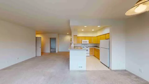 12121 Admiralty Way, Everett, WA 98204 photo 5