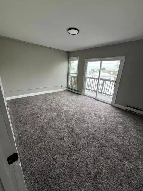 242 N Broadway, Gloucester City, NJ 08030