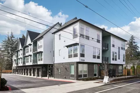 17528 E Burnside St, Portland, OR 97233
