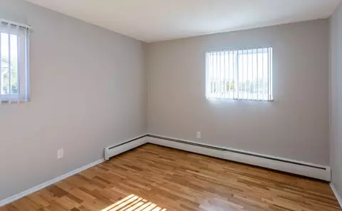 4889 Fontaine Blvd, Saginaw, MI 48603