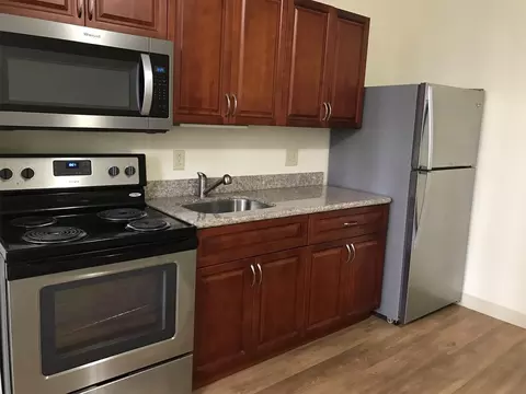800 James Ave, Scranton, PA 18510