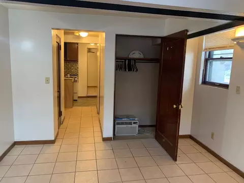 718 4th St SE, Minneapolis, MN 55414