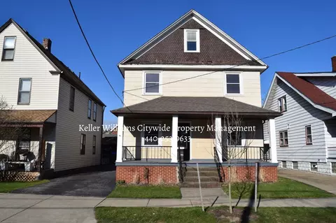 2134 Quail St, Lakewood, OH 44107