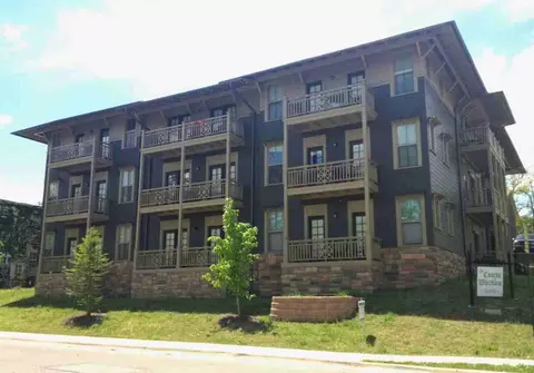 705 W Douglas St, Fayetteville, AR 72701
