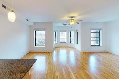 5400 S Ingleside Ave, Chicago, IL 60615