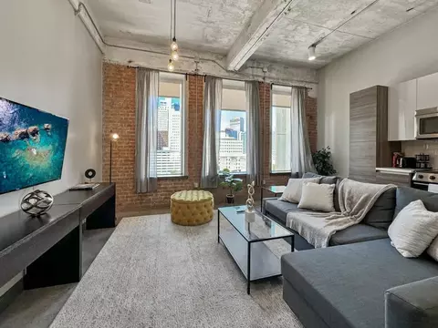 500 S Ervay St, Dallas, TX 75201