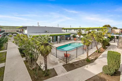 5565 Ackerfield Ave, Long Beach, CA 90805 photo 26