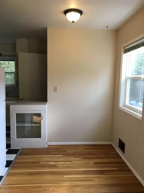 3338 SE Waverleigh Blvd, Portland, OR 97202 photo 2