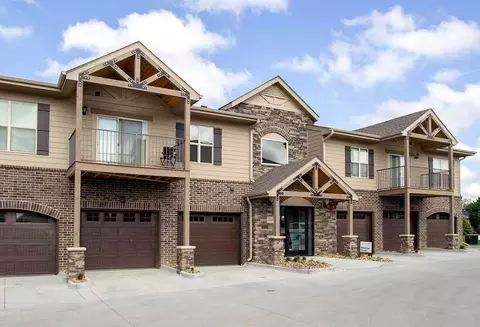 4804 N 133rd Plz, Omaha, NE 68164