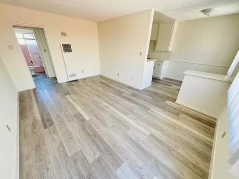 1049 N Mariposa Ave, Los Angeles, CA 90029
