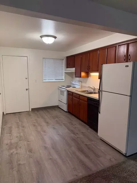 1813 M St, Springfield, OR 97477 photo 4