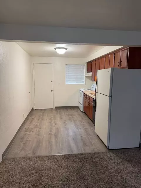 1813 M St, Springfield, OR 97477 photo 6