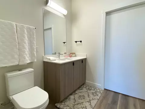 351 E Valpico Rd, Tracy, CA 95376 photo 6