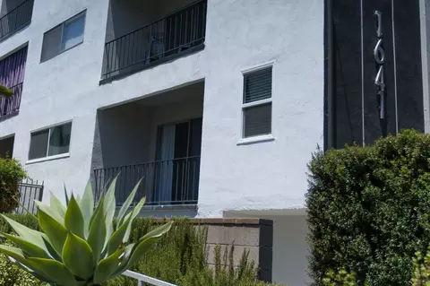 1641 N Poinsettia Pl, Los Angeles, CA 90046