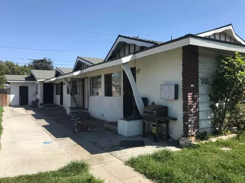 305 W Guinida Ln, Anaheim, CA 92805