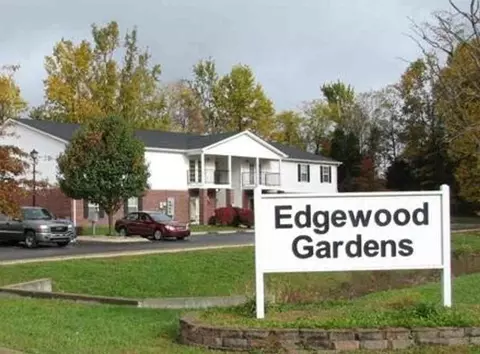 114 Edgewood Dr, Elizabethtown, KY 42701