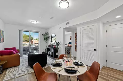 17454 Chatsworth St, Los Angeles, CA 91344