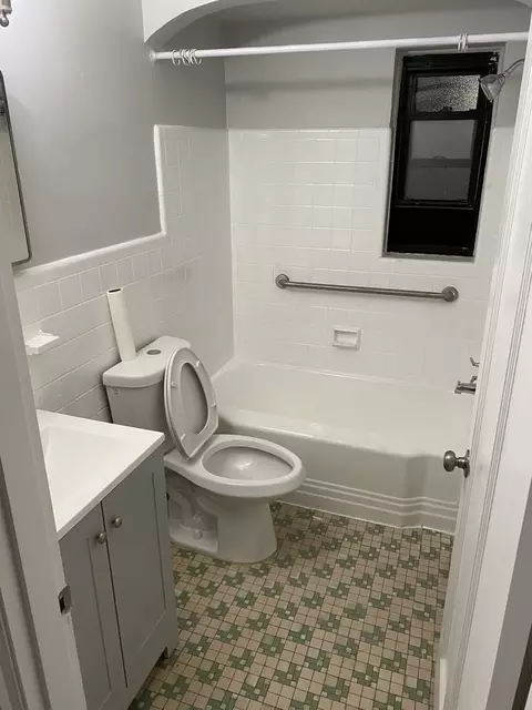 7352 Reading Rd, Cincinnati, OH 45237 photo 9