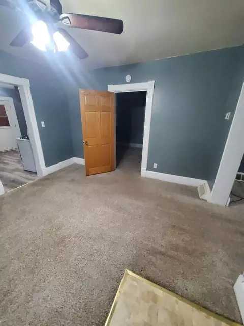 922 Elm St, Racine, WI 53403