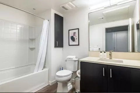 200 Infinity Way, Mountain View, CA 94043 photo 9