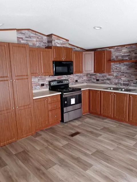 4250 Blount Rd, Baton Rouge, LA 70807
